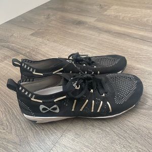 NFINITY BLACK CHEER SHOES